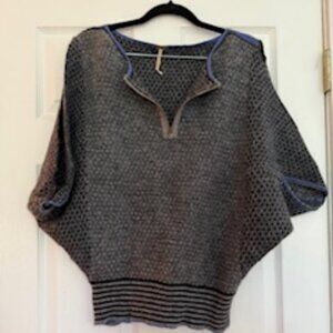 Free People sweater size small